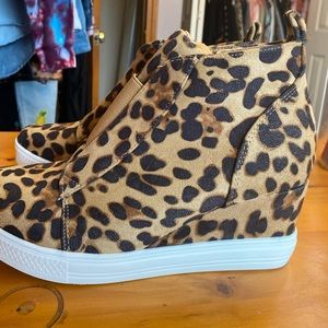 Never worn cheetah sneakers